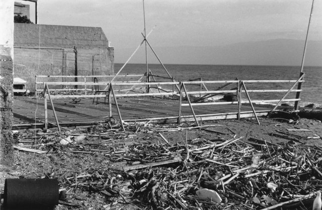 Terrazza con muro a mare d&#039;inverno